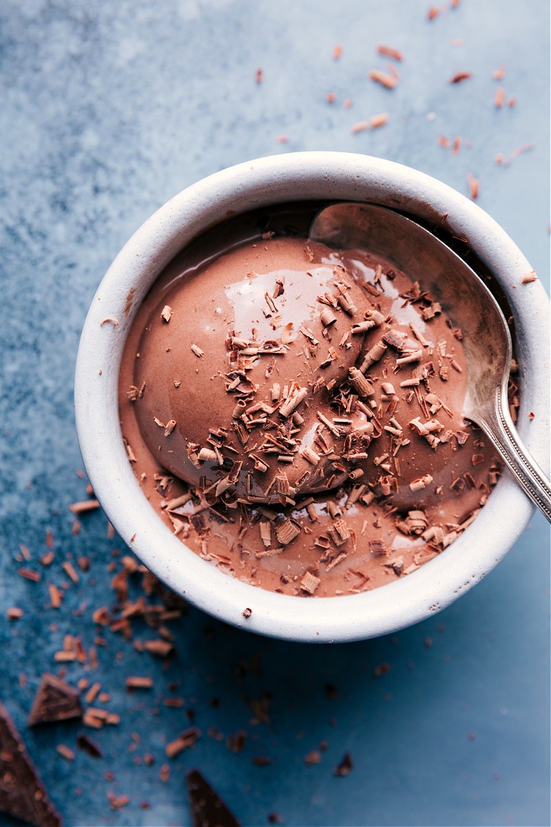 Rich and indulgent Chocolate Frozen Yogurt has a sweet-tart flavor and perfect creamy, light consistency. Chocolate Frozen Yogurt