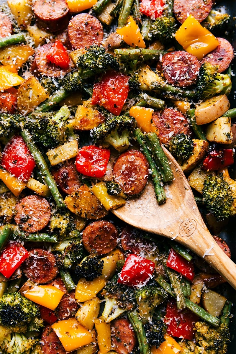 The Best Meal Prep: Sheet Pan Sausage And Veggies One pan dinner recipes: sheet pan sausage and veggies.