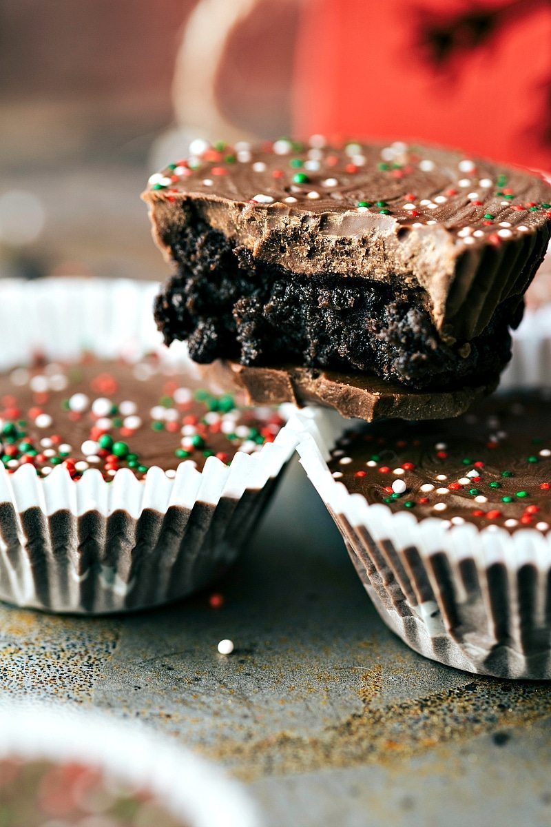 Thin mint cups that go along with these easy Christmas candy recipes.