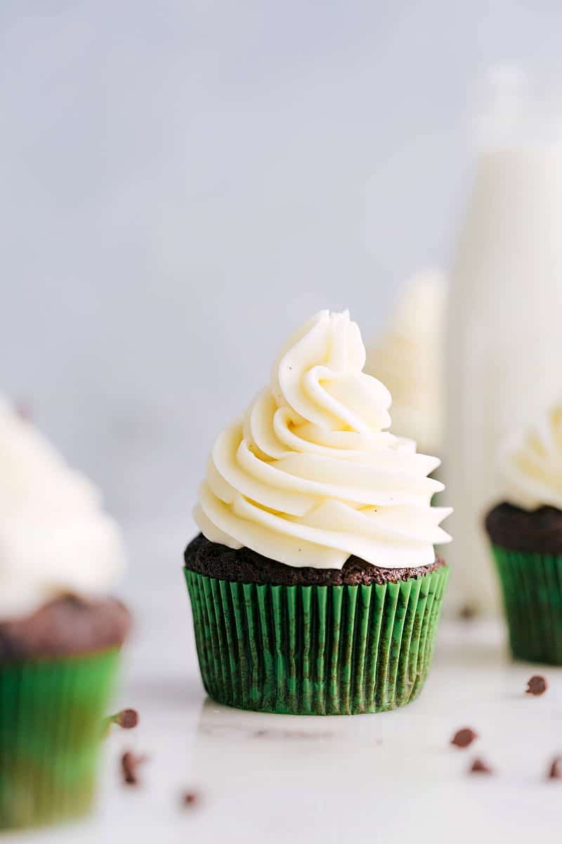 Delicious and easy-to-make Cream Cheese Frosting Cream Cheese Frosting on a cupcake