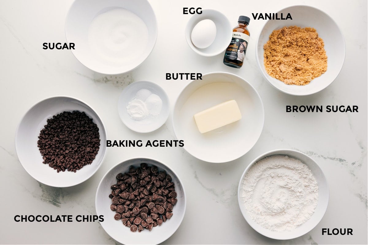 Ingrediens In Pizookie Recipe All the ingredients in this recipe prepped out for easy assembly including the sugar, chocolate chips, baking agents, egg, butter, vanilla, brown sugar, and flour.