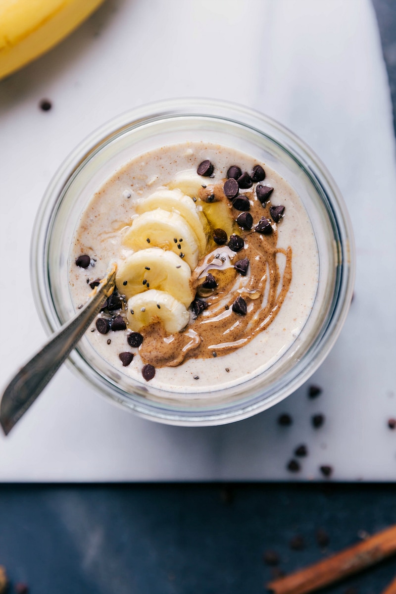 Banana-Almond Overnight Oats with Banana, Almond Butter Swirl, and Chocolate Chips Banana-almond variation of this recipe, topped with banana slices, swirled almond butter, and chocolate chips.