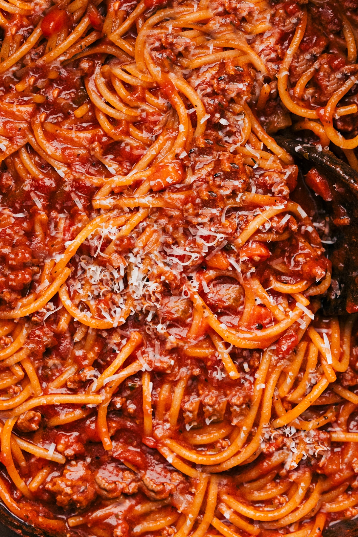 The Best One Pot Spaghetti The the dish ready to be served.