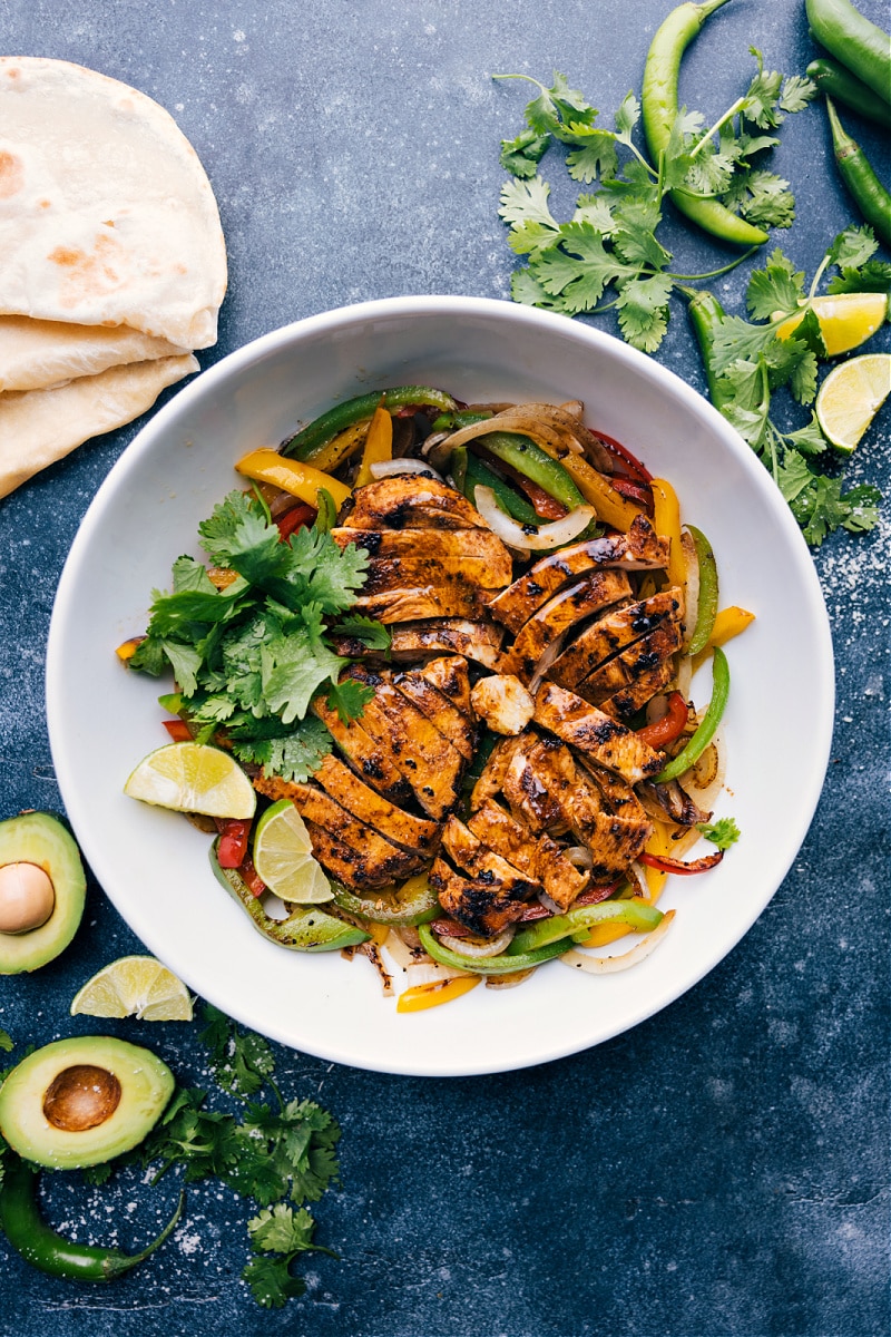 The Best Weeknight Dinner: Chicken Fajitas Chicken Fajita Recipe in a bowl ready to be served.