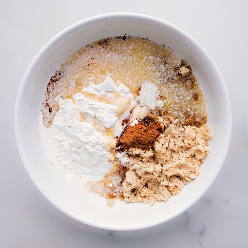 Our handy guide to making streusel helps you make the perfect streusel for your next dessert? Recipe via chelseasmessyapron #guides #muffins #toppings #best #quick #easy #simple #howtomake #streusel Process shots of how to make streusel-- images off the melted butter being added