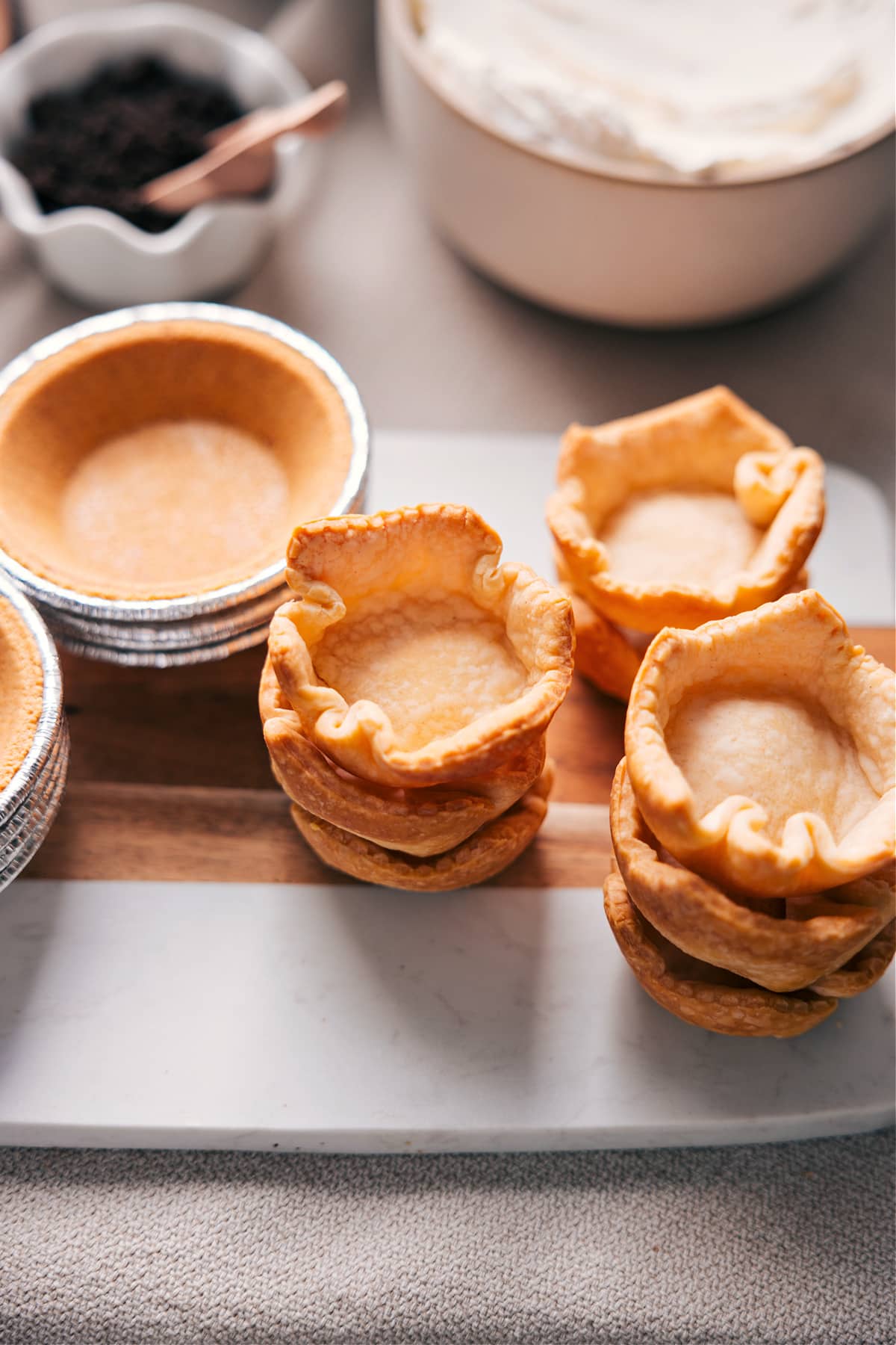 Crust options for your customizable pie Baked and store-bought crust options.